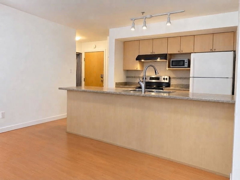 210 - 2891 Hastings Street E