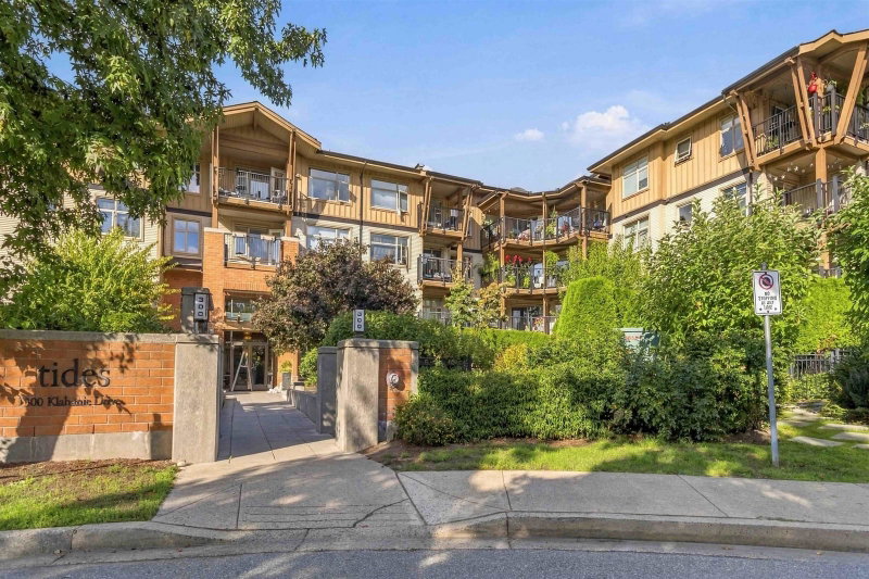 109 - 300 Klahanie Drive