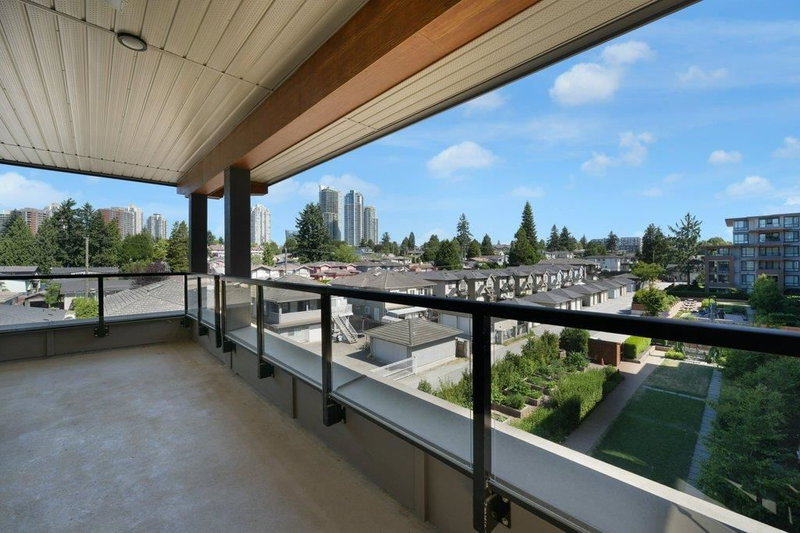 421 - 7588 16th Street