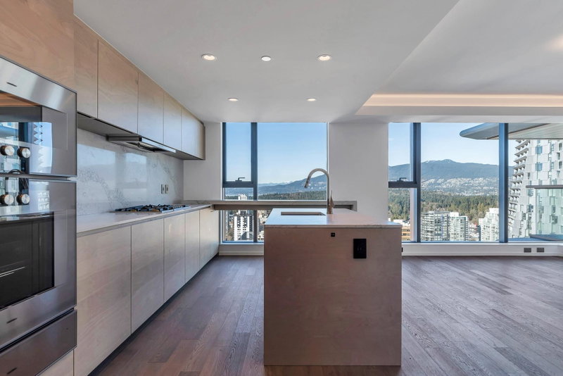 2502 - 1482 Robson Street