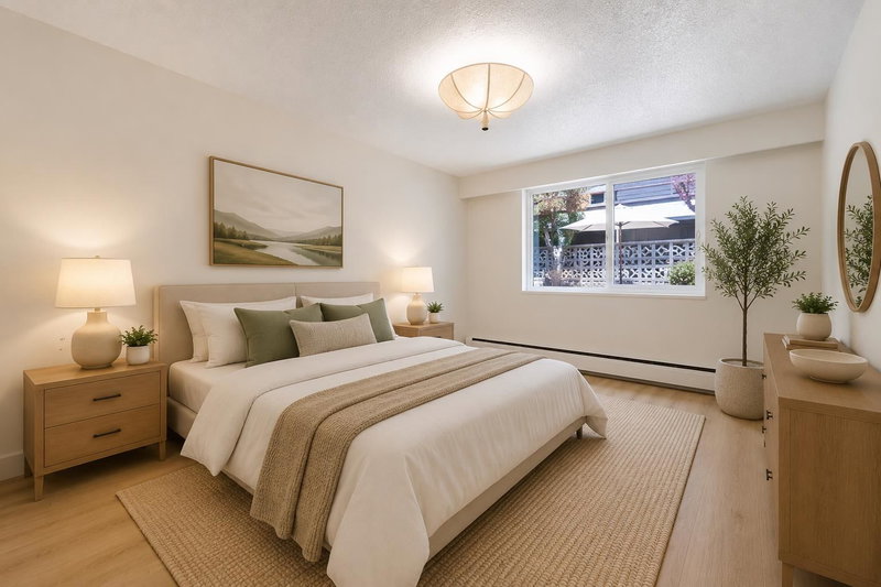 102 - 270 3rd Street W