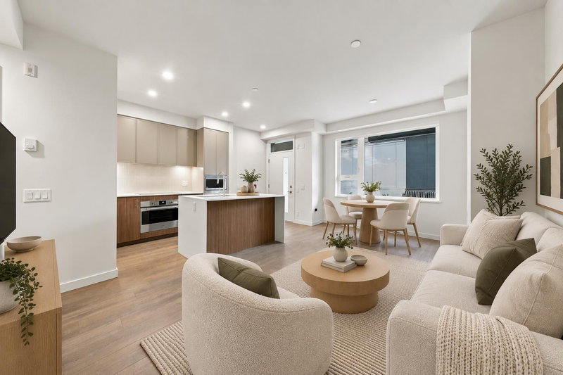 102 - 956 Lytton Street