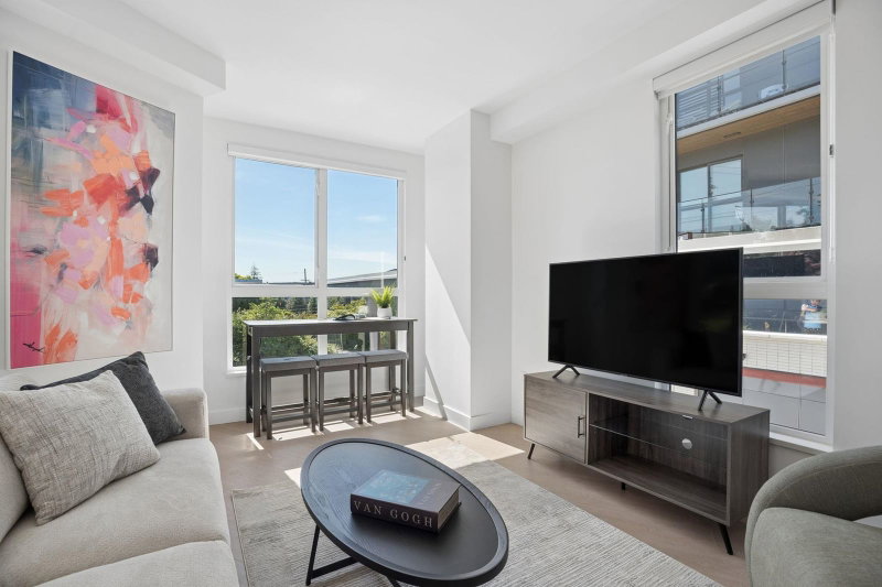 204 - 333 St. Davids Avenue