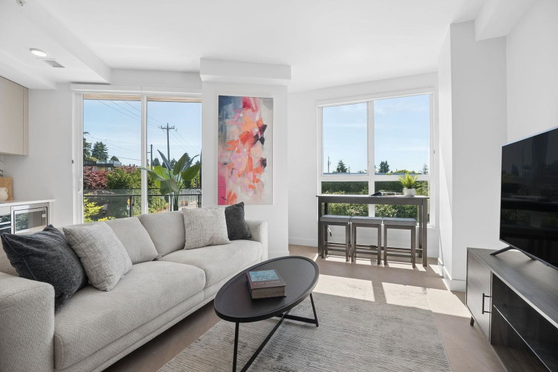 204 - 333 St. Davids Avenue