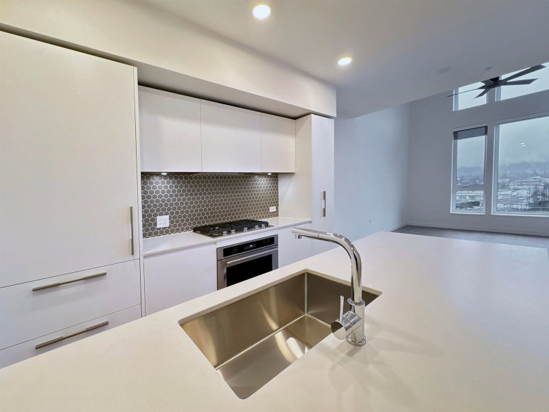613 - 1504 Scott Road