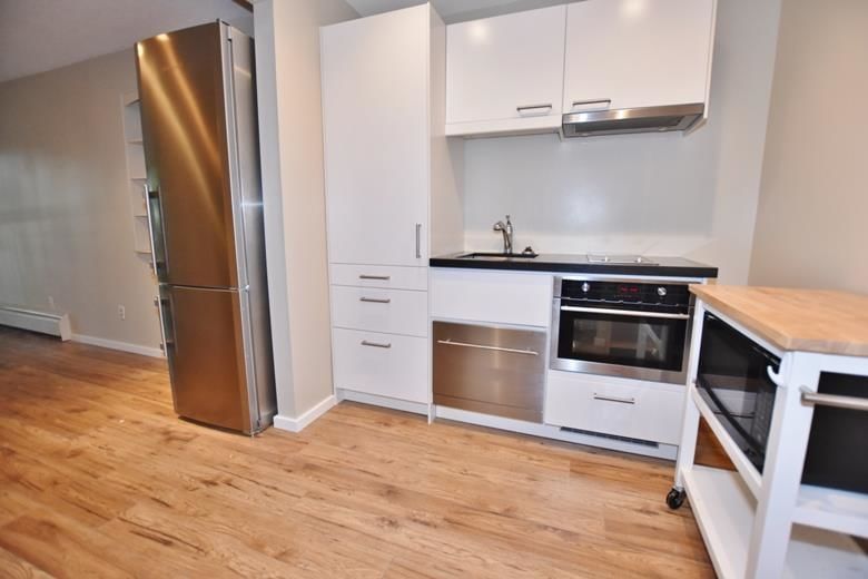 203 - 1950 8th Avenue W