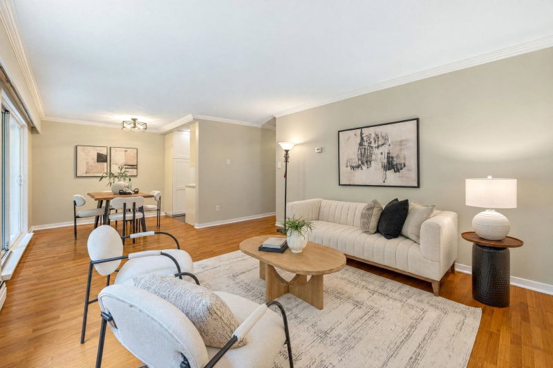 403 - 555 28th Street W