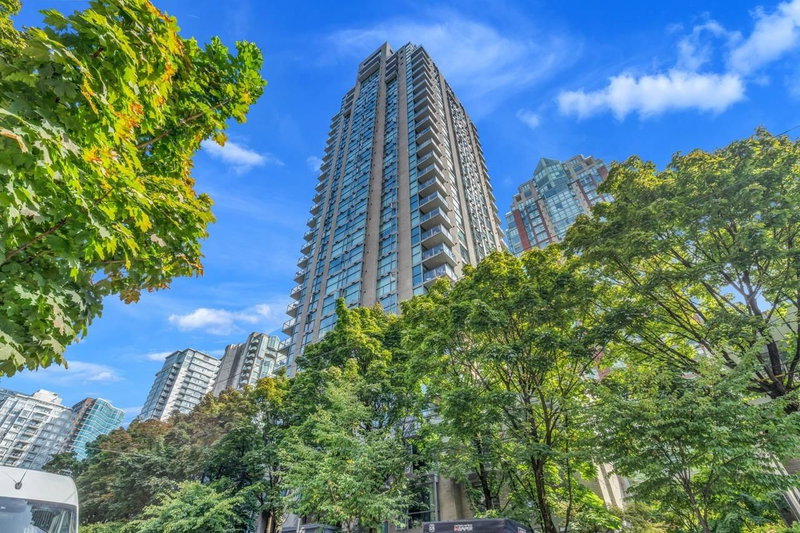 307 - 928 Richards Street W