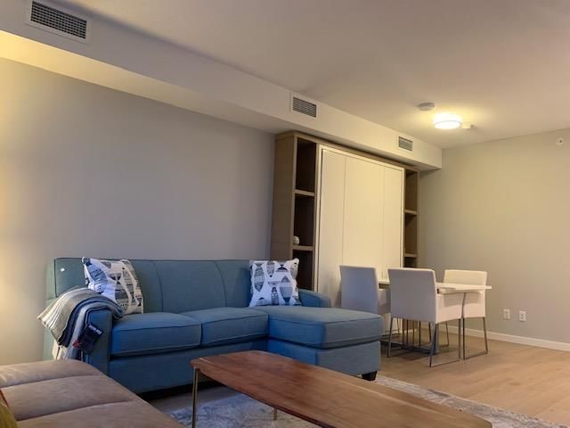 #618 - 2888 Cambie Street