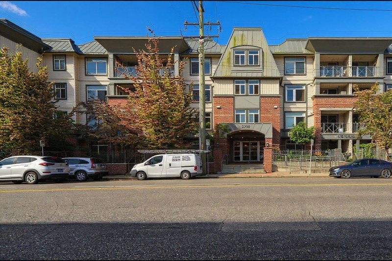 408 - 2330 Wilson Avenue