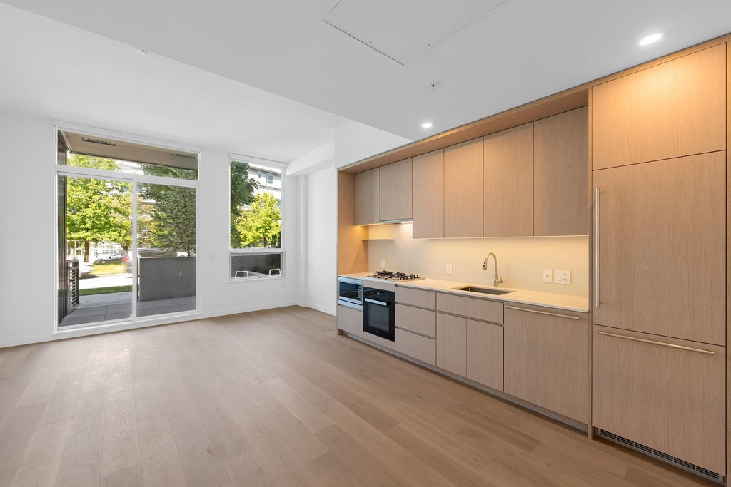 1XX - 5212 Cambie Street