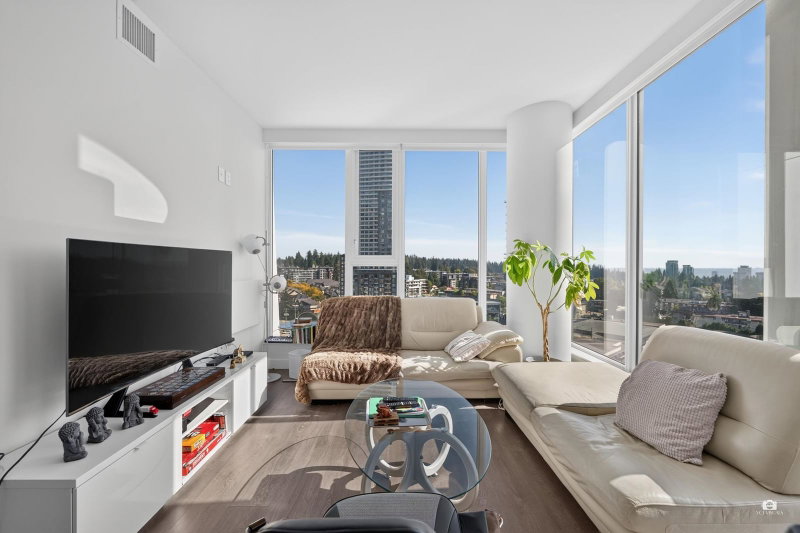 1110 - 567 Clarke Road