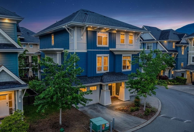 25 - 45290 Soowahlie Crescent