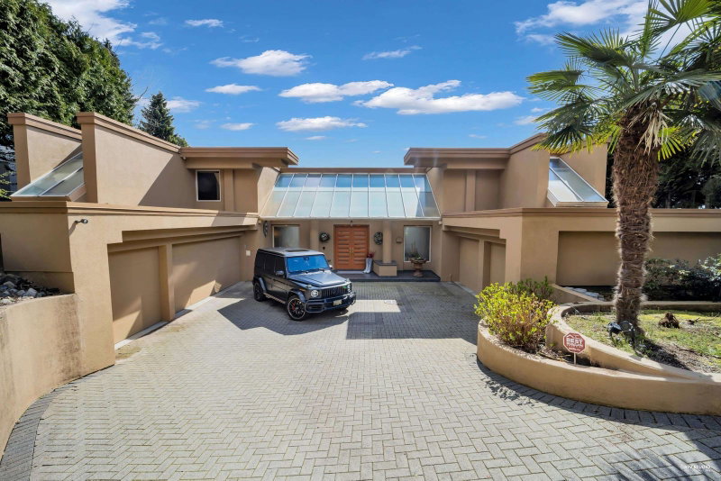 848 Eyremount Drive