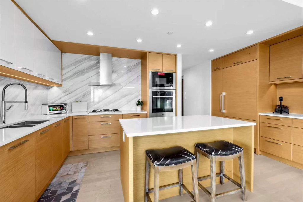 25XX - 4360 Beresford Street 5