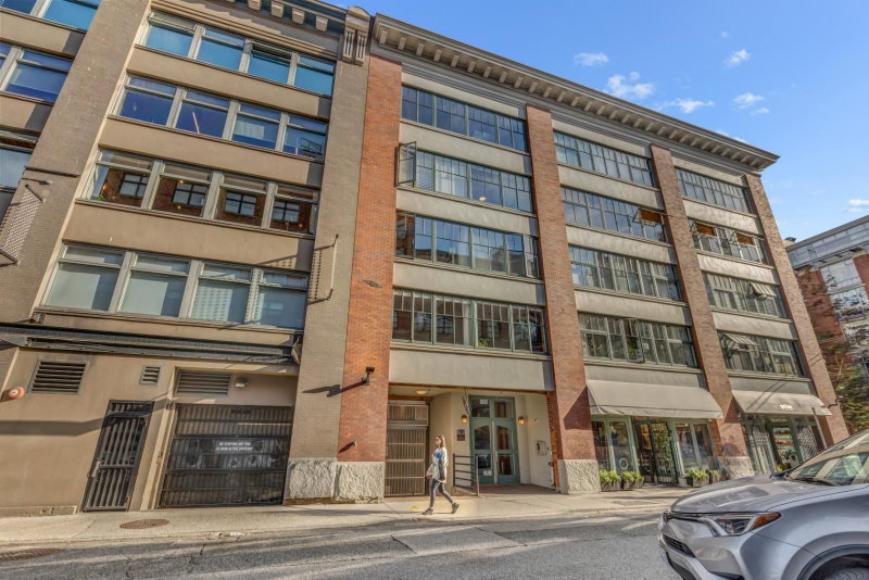 402 - 1178 Hamilton Street