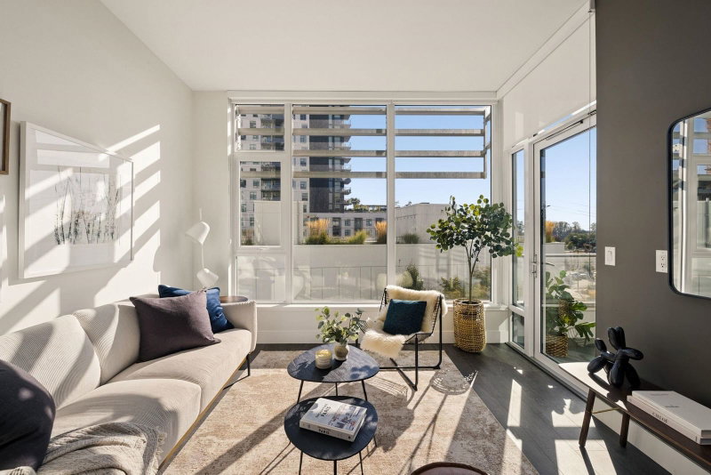 407 - 3438 Sawmill Crescent