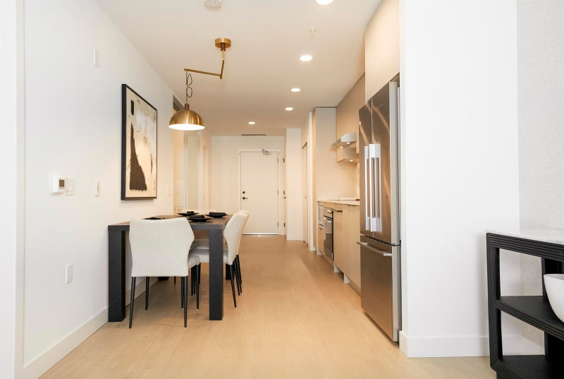 358 - 422 3rd Street E