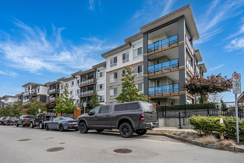 109 - 1892 Starling Drive