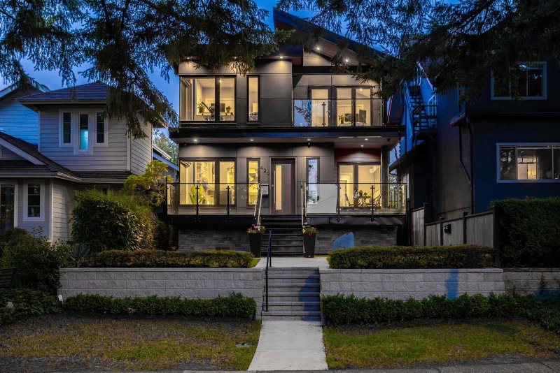 426 W 17th Avenue