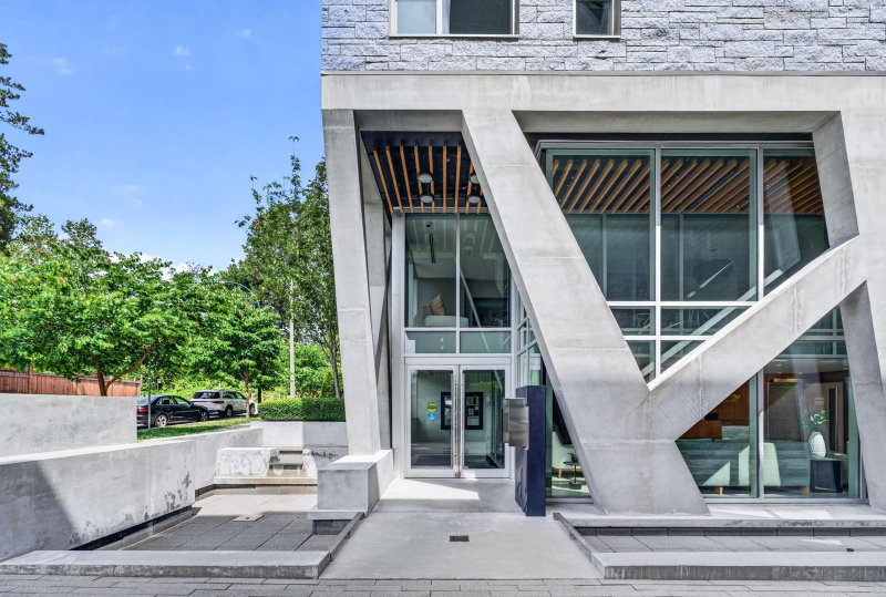 206 - 7428 Alberta Street