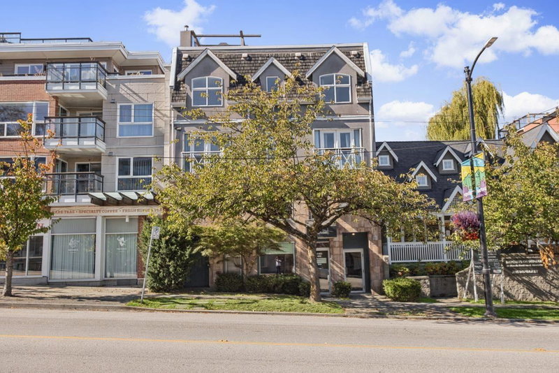 102 - 3349 Dunbar Street