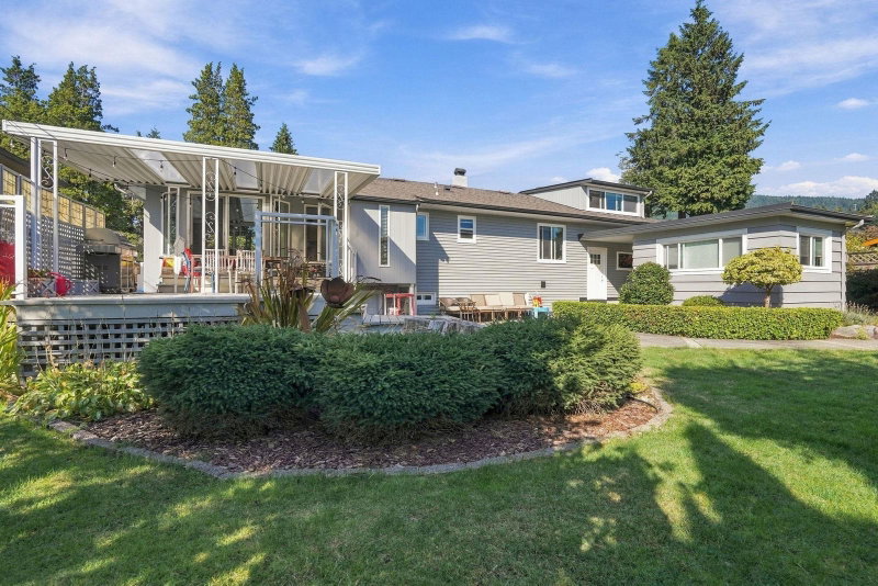 4027 Sunnycrest Drive