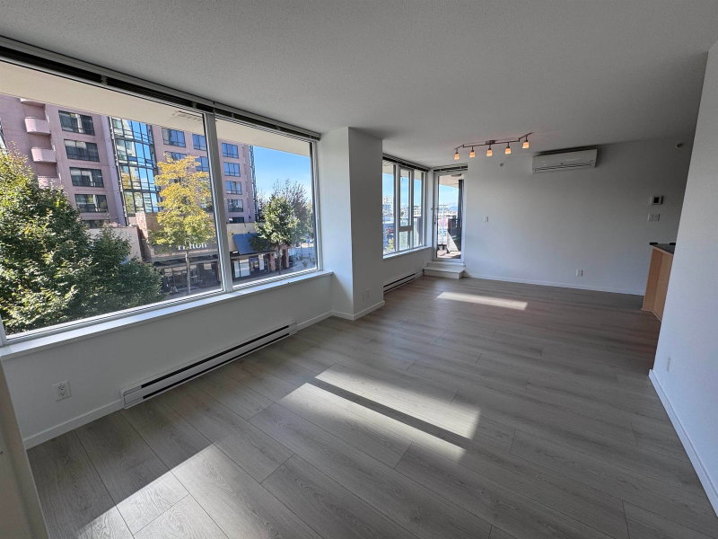 303 - 7788 Ackroyd Road