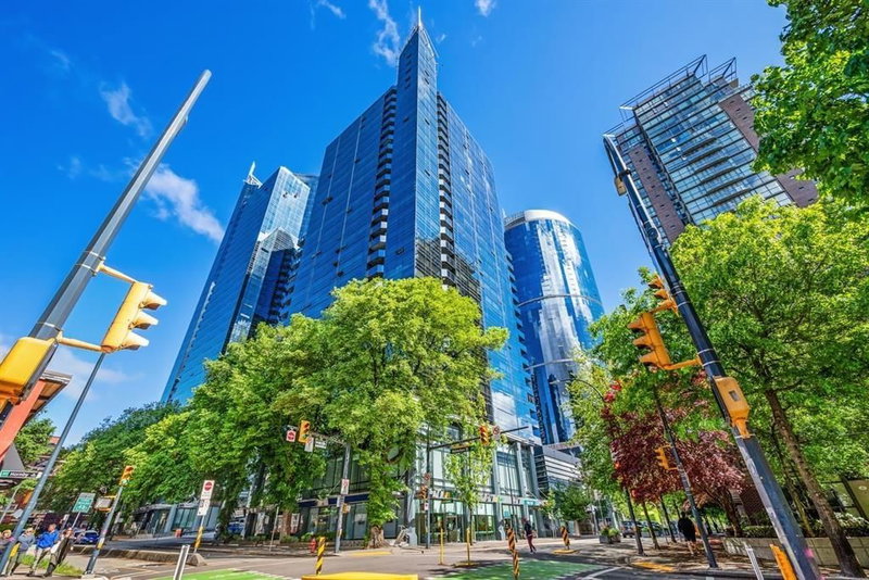 70X - 1050 Burrard Street