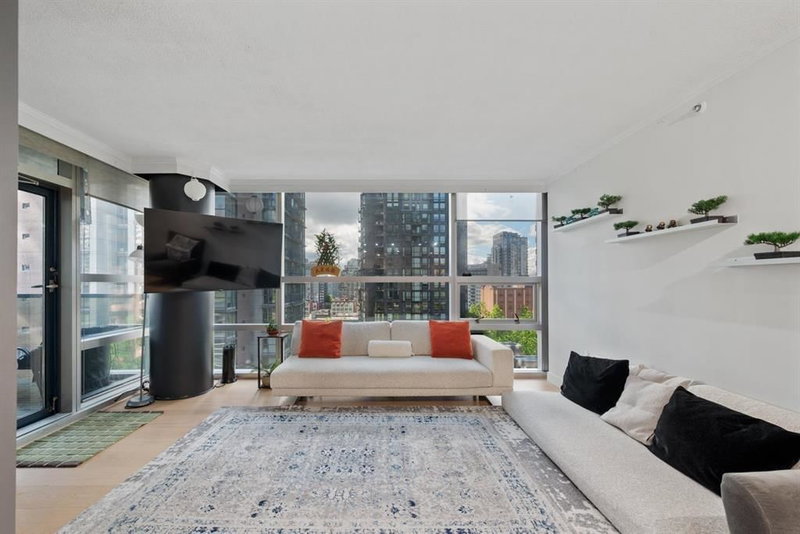 70X - 1050 Burrard Street