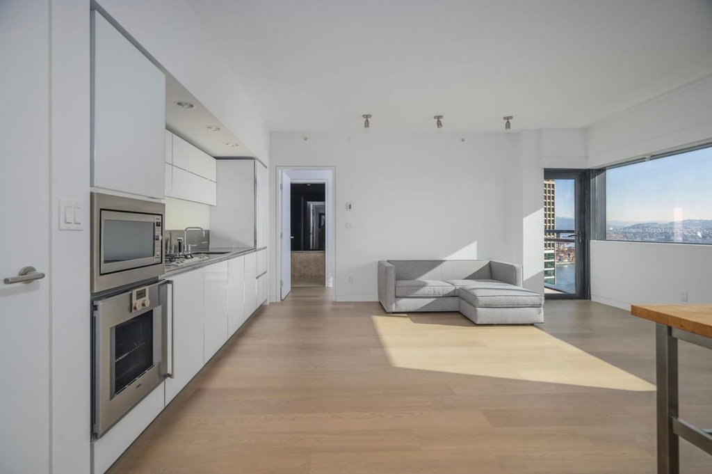 2802 - 838 Hastings Street W 3
