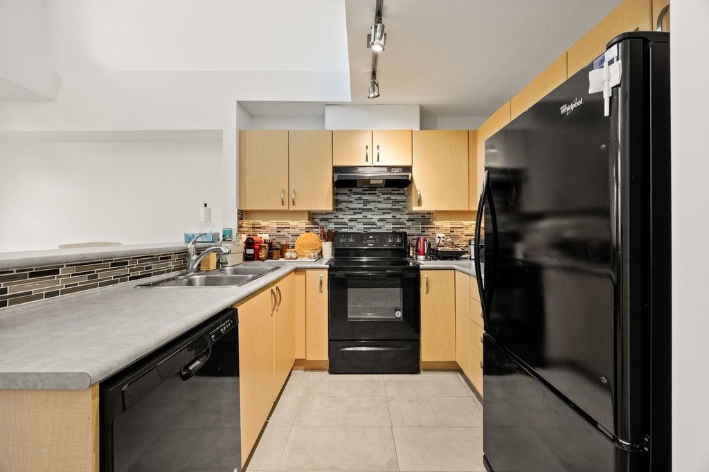 432 - 10838 City Pkwy Drive 4