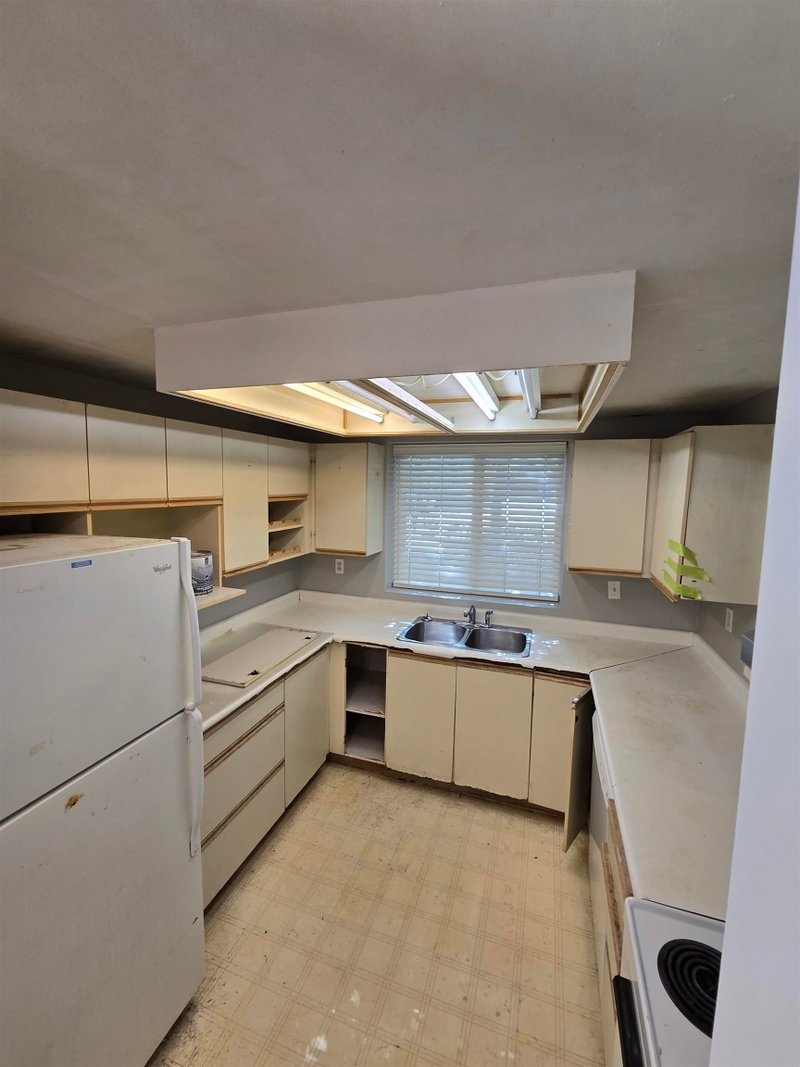 100 - 8655 Jones Road