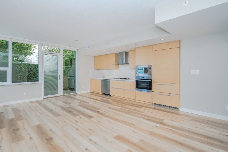 101 - 4539 Cambie Street