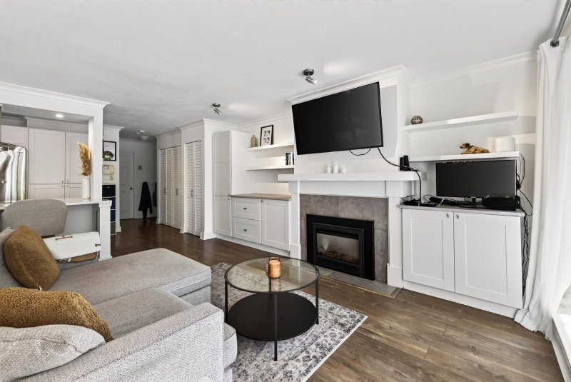 101 - 1702 Chesterfield Avenue