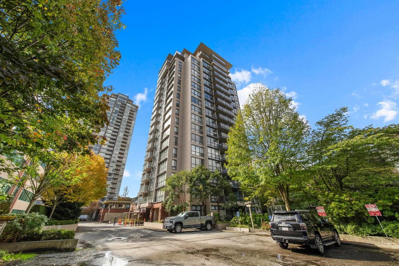 805 - 2959 Glen Drive