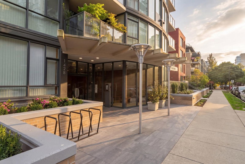 404 - 1428 6th Avenue W