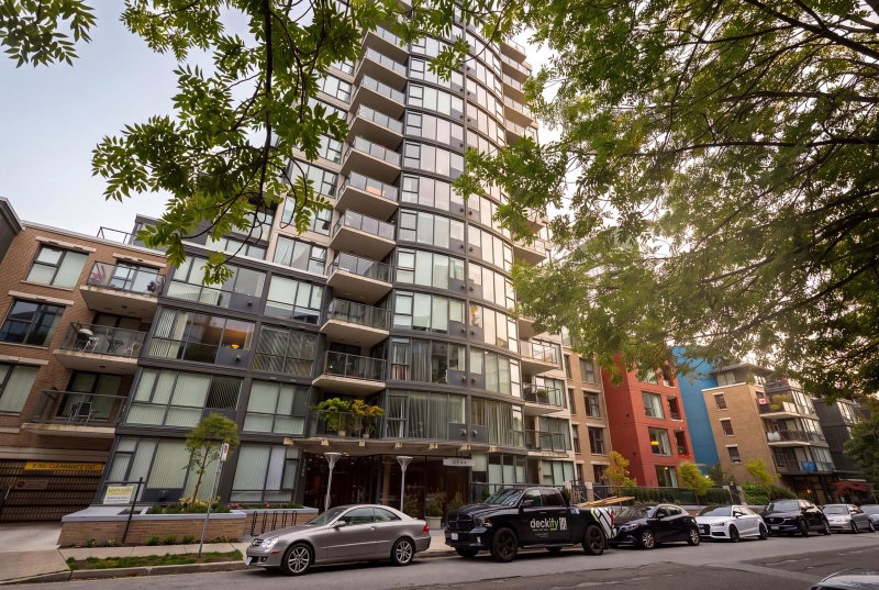 404 - 1428 6th Avenue W