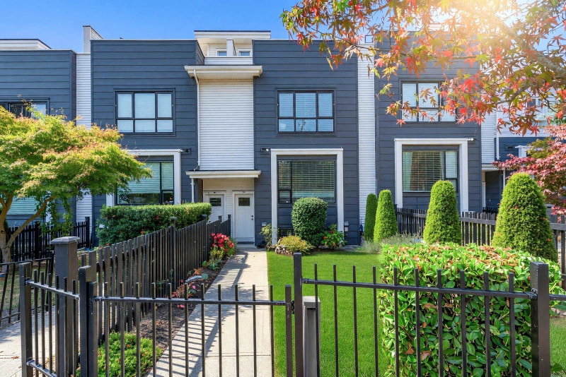 218 - 2277 Oak Meadows Drive