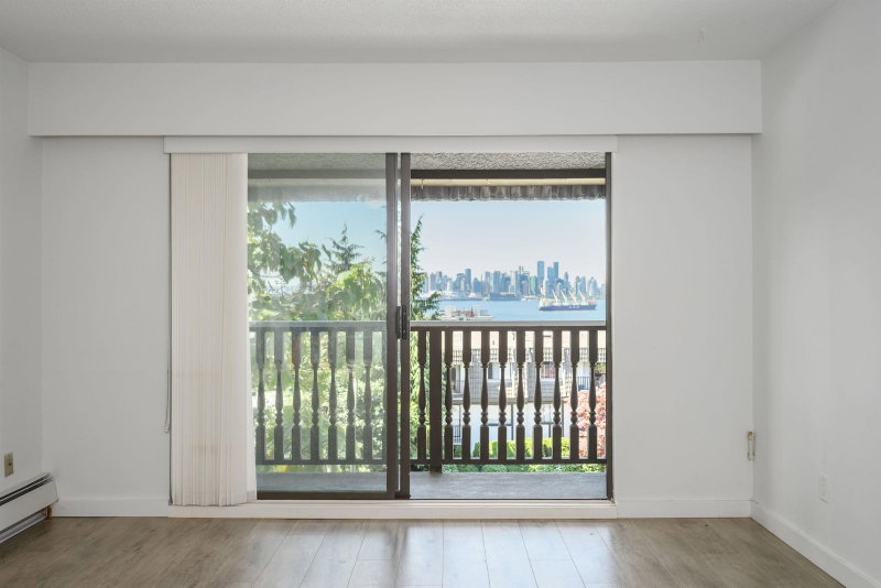 305 - 310 3rd Street W