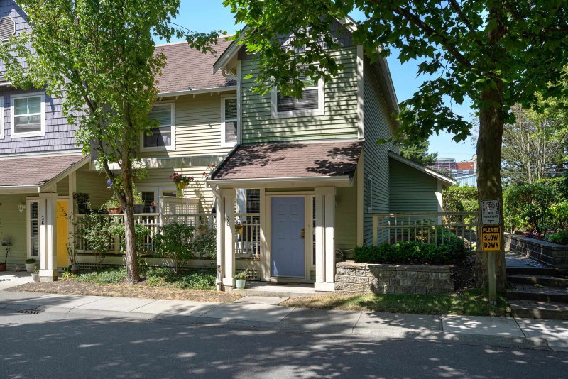38 - 1700 56 Street