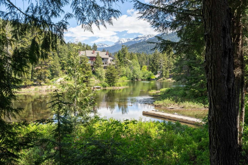 H203 - 1400 Alta Lake Road