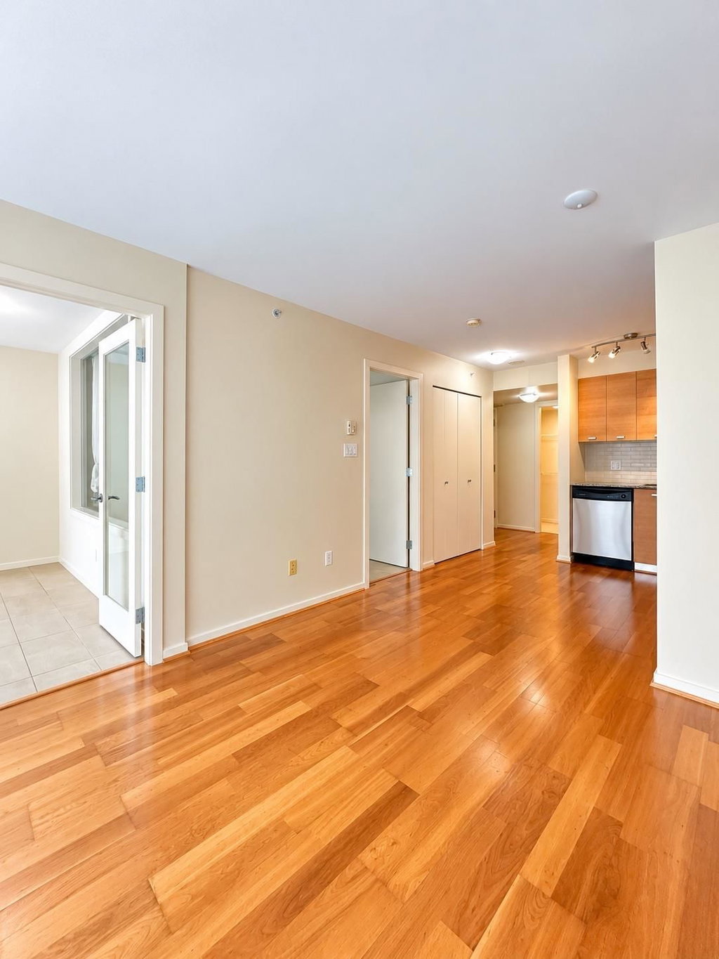 205 - 2483 Spruce Street 3