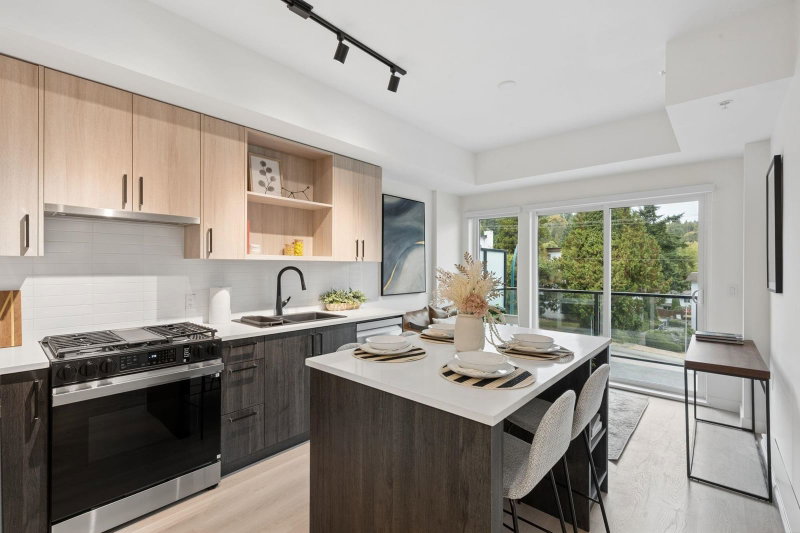 106 - 1100 Clarke Road