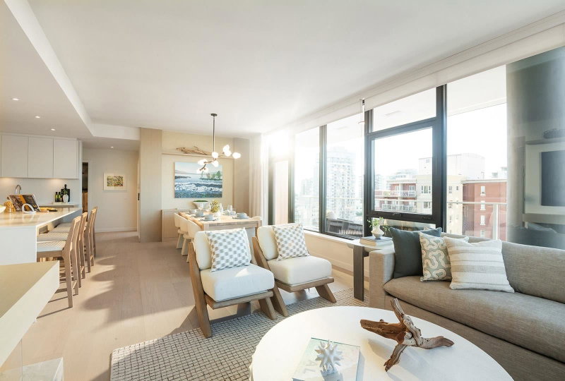 906 - 128 15th Street W
