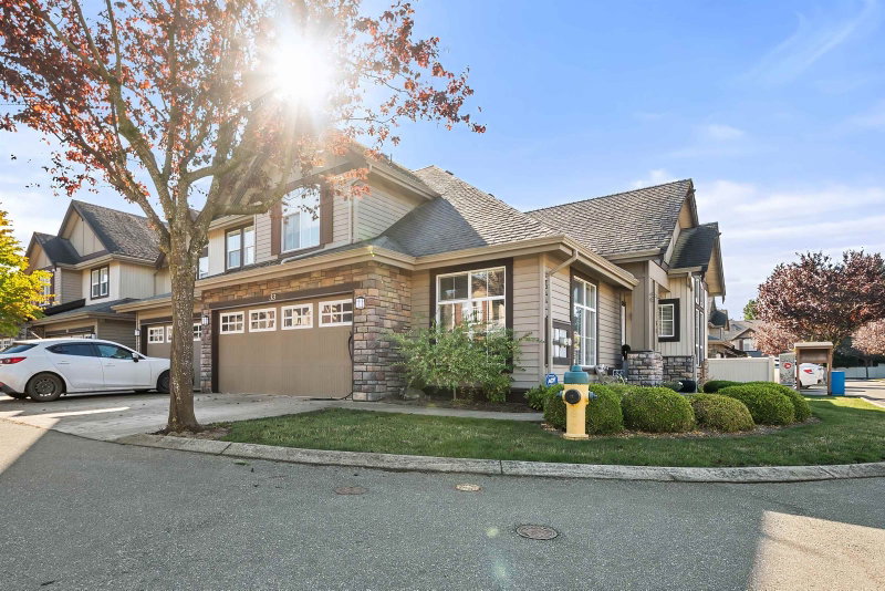 33 - 6577 Southdowne Place