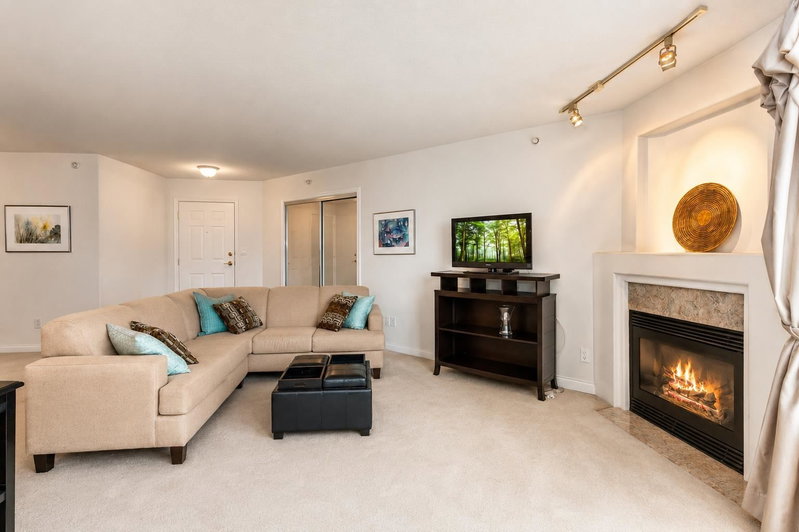 406 - 33065 Mill Lake Road