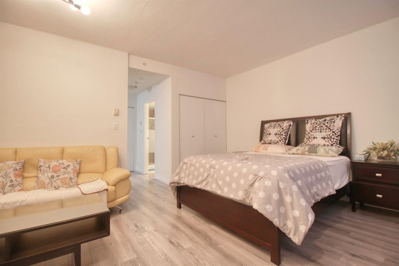 8288 Saba Road