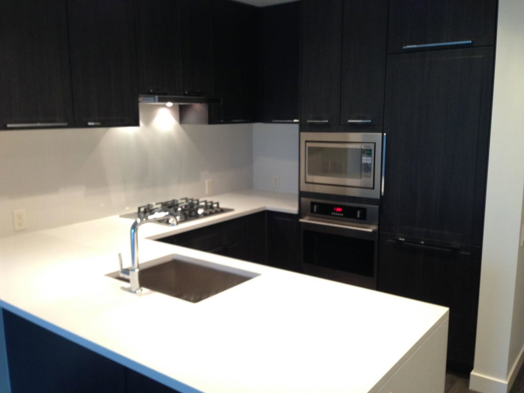 601 - 6677 Cambie Street 4