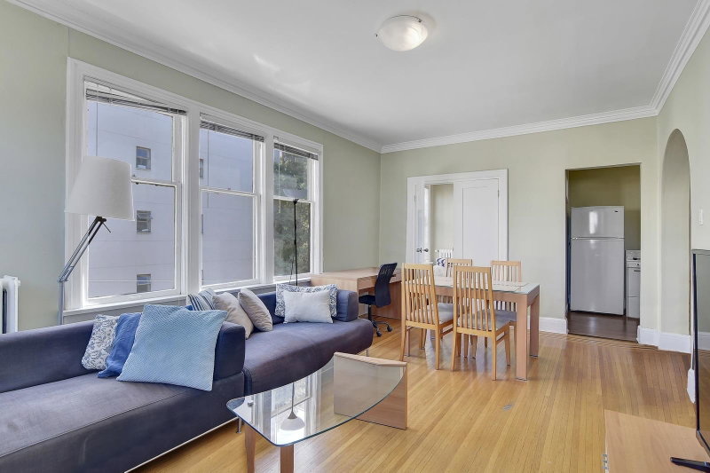 15 - 935 Jervis Street